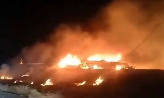 Συντριβή αεροσκάφους Ουκρανία: Συγκλονίζουν οι πρώτες εικόνες (vids)