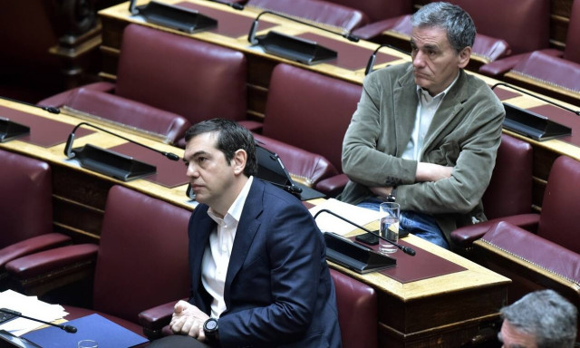 Ο Τσίπρας, ο Τσακαλώτος και οι «κόκκινοι Χμέρ»