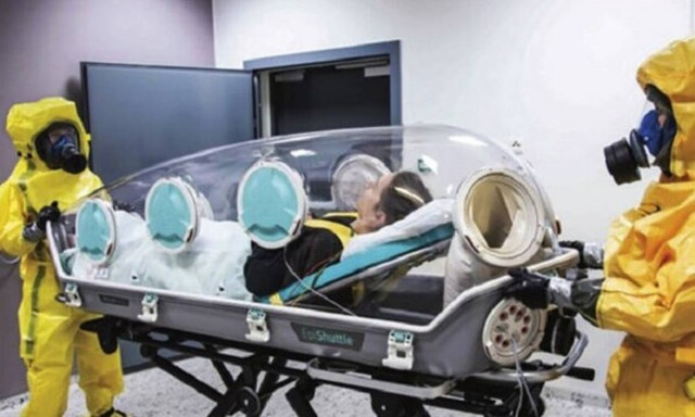 Κορονοϊός: Αγωνία για 25χρονο από την Τήνο - Μεταφέρθηκε με ειδική κάψουλα στην Αθήνα