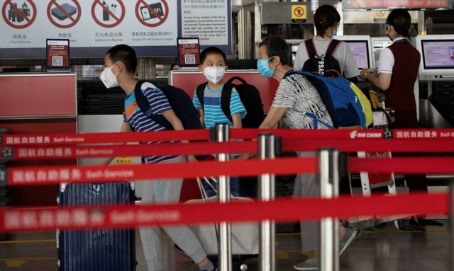 Κορονοϊός: Πλησιάζει το ένα εκατομμύριο ο αριθμός των νεκρών από τη νόσο Covid-19	