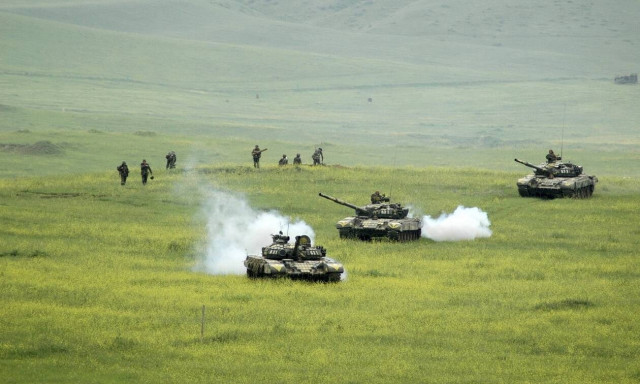 Ναγκόρνο-Καραμπάχ: Όλο και πιο κοντά σε πόλεμο η Αρμενία με το Αζερμπαϊτζάν