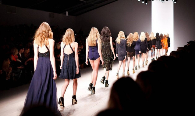 Σάλος στον κόσμο της μόδας: Καταγγέλλουν πρακτορείο για βιασμoύς και σεξουαλικές επιθέσεις