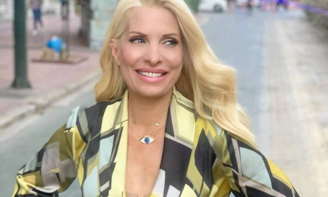 Ελένη Μενεγάκη: Τι συμβαίνει στο... καμαρίνι της;