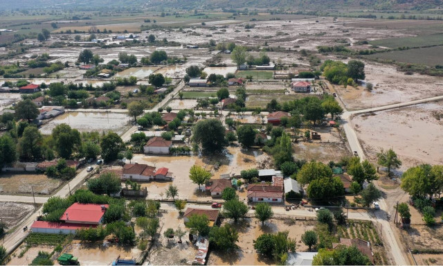 Κακοκαιρία - Κραυγή αγωνίας από την Καρδίτσα: Βοηθήστε μας, είμαστε 13 ημέρες αποκλεισμένοι (vid)