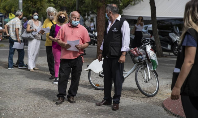 Κορονοϊός: Κοντά στο lockdown η Αττική - Αυτά είναι τα πέντε νέα μέτρα