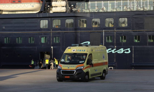 Κορονοϊός – Μπάχαλο με το κρουαζιερόπλοιο Mein Schiff: Πώς έγιναν τα λάθη στα τεστ