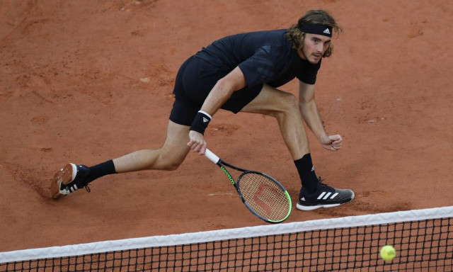 Ρολάν Γκαρός: Επική ανατροπή και πρόκριση για τον Τσιτσιπά (vids)