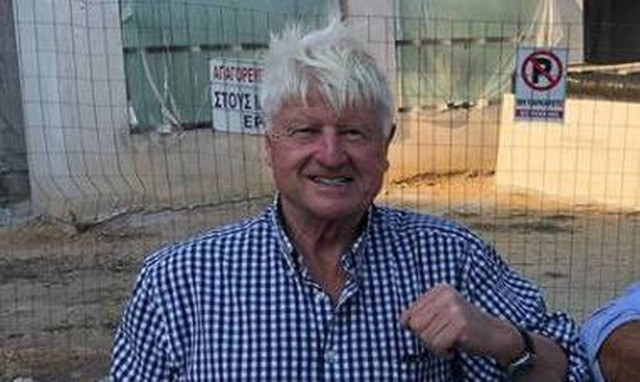 Οι βόλτες του πατέρα του Μπόρις Τζόνσον στην Αθήνα - Η φωτογραφία που προκάλεσε αντιδράσεις