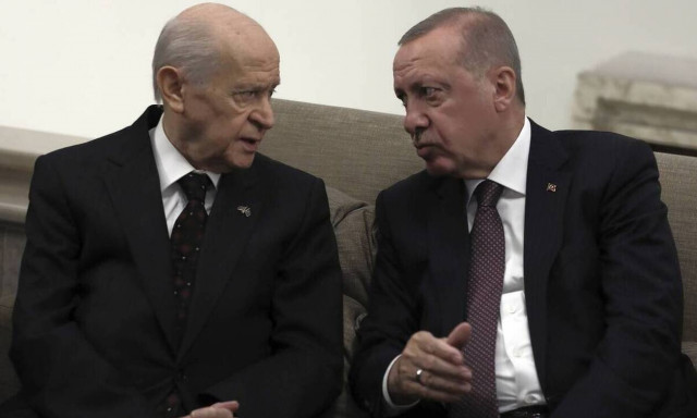 Καθεστώς Ερντογάν: Απείλησε, εγκλωβίστηκε, απομονώθηκε! Καταδικασμένο να ηττηθεί