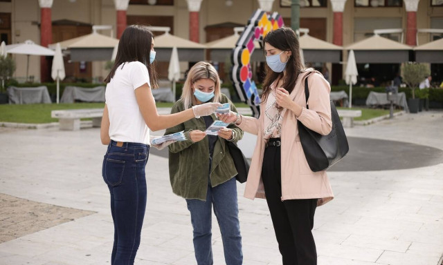 Κορονοϊός - Λινού: Υποχρεωτική μάσκα και έξω - Αργούμε κι αυτό είναι εις βάρος μας