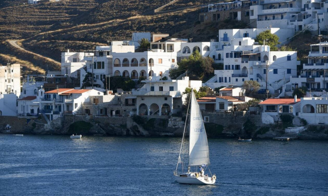 Κορονοϊός - Κύθνος: Μήνυμα του 112 - «Φοράτε υποχρεωτικά μάσκα»