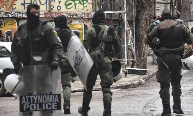 Εξάρχεια: Οι πρώτες εικόνες από την μεγάλη αστυνομική επιχείρηση