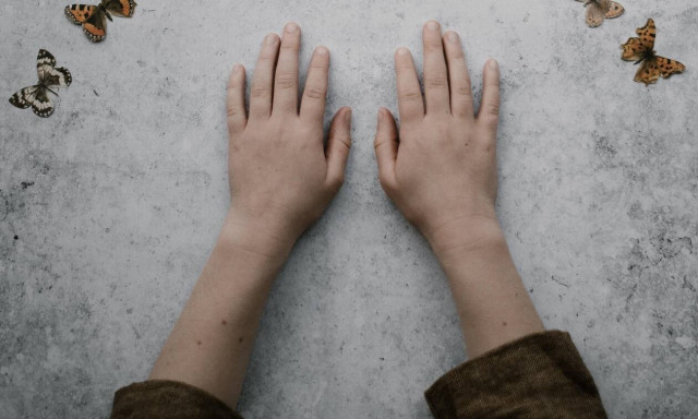 Σταφυλόκοκκος: Πώς μεταδίδεται και ποια είναι η θεραπεία του