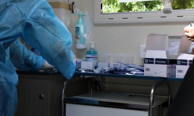 Κορονοϊός: Δραματική κατάσταση στη Σκύδρα! Κρούσματα και σε μαθητές μετά το κλείσιμο κονσερβοποιίας