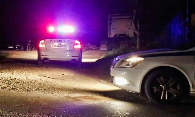 Χαλκίδα: Άγρια συμπλοκή – Βγήκαν στο δρόμο με τις καραμπίνες