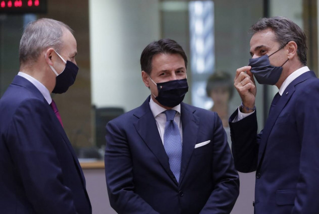 Σύνοδος Κορυφής: Ικανοποίηση στην Αθήνα - «Πλήρης αλληλεγγύη σε Ελλάδα και Κύπρο»