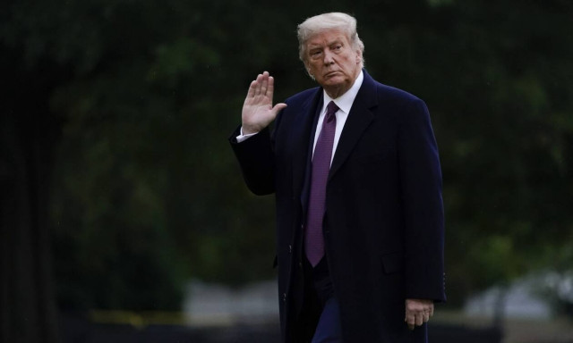 Κορονοϊός: Αυτό είναι το πρώην μοντέλο που κόλλησε τον Τράμπ και τη Μελάνια