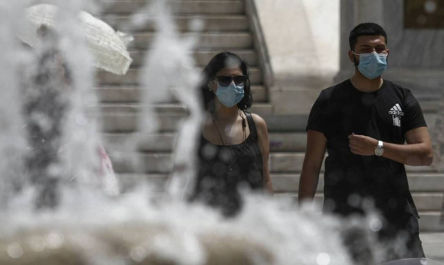 Καιρός: Στο «κόκκινο» η θερμοκρασία Κυριακή και τη Δευτέρα - Δείτε που θα φτάσει