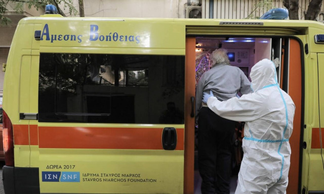 Κορονοϊός: Διαμαρτυρίες για το γηροκομείο στον Άγιο Παντελεήμονα - Τι λένε οι κάτοικοι