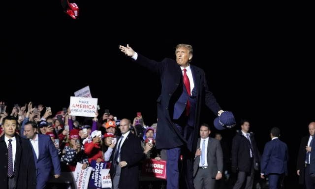 Τραμπ - Κορονοϊός: Τι συμβαίνει όταν ο πρόεδρος των ΗΠΑ ασθενήσει;