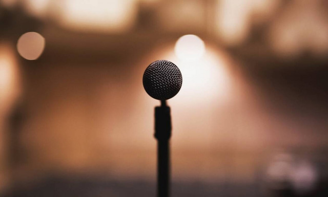 Κορονοϊός: Βρέθηκε θετικός στον ιό πασίγνωστος Έλληνας τραγουδιστής