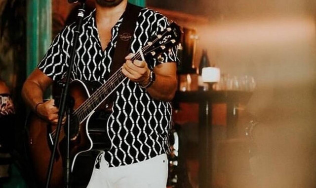 Γνωστός Έλληνας τραγουδιστής - Θετικός στον κορονοϊό 