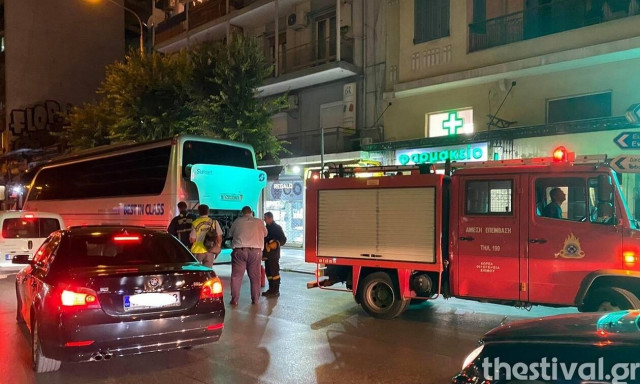  Θεσσαλονίκη: Φωτιά σε τουριστικό λεωφορείο στην Εγνατία