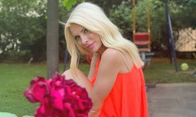 Ελένη Μενεγάκη: Η απίστευτη μεταμόρφωσή της - Δείτε το βίντεο