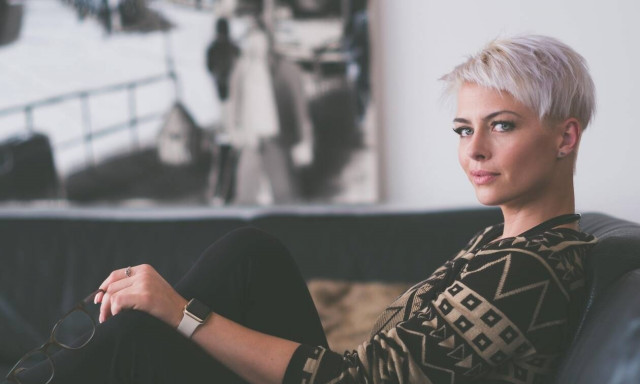 Τα 5 λάθη στη ρουτίνα ομορφιάς σου που σε κάνουν να φαίνεσαι μεγαλύτερη