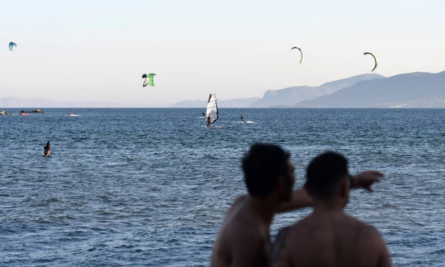 Καιρός: Το καλοκαίρι δεν έφυγε ποτέ! Σε ποιες περιοχές έδειξε 36άρια 