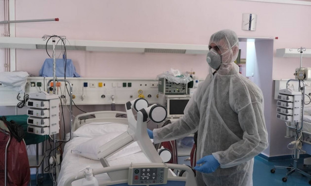 Kορονοϊός - Ενίσχυση δημόσιου συστήματος υγείας: Σχέδιο για προσλήψεις γιατρών και αύξηση κλινών ΜΕΘ