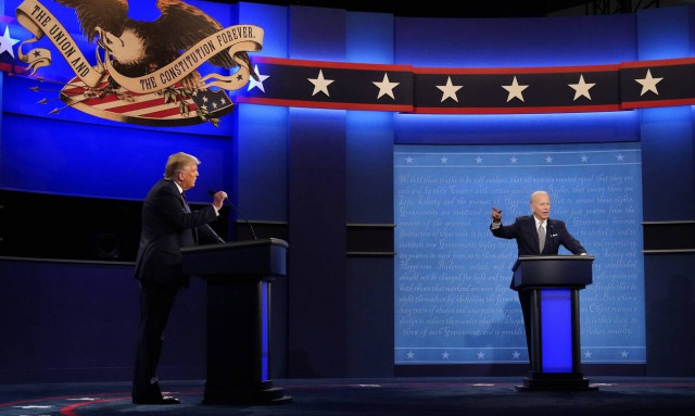 Δημοσκόπηση - Εκλογές ΗΠΑ: Ποιος προηγείται μετά την εισαγωγή του Τραμπ στο νοσοκομείο;