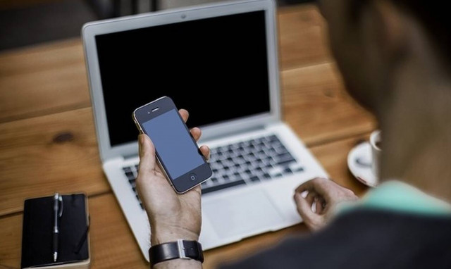 Κορονοιός: Χαμός με την τηλεργασία στην Αττική - Τι ισχύει με τις ειδικές άδειες των γονέων