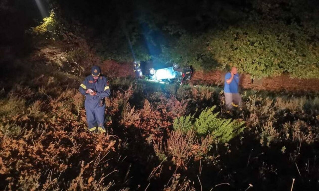 Βέροια: Δεν έπιασε το χειρόφρενο σε αυτοκίνητο που επέβαιναν πέντε άτομα – Δείτε τι συνέβη (pics)