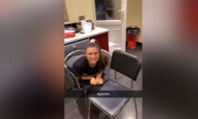 «Κόλλησε» στο πλυντήριο και την απεγκλώβισε η πυροσβεστική! (video)