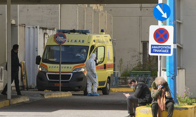 Πάτρα - Κορονοϊός: Δύο άντρες 50 χρόνων διασωληνωμένοι στην ΜΕΘ covid του ΠΠΝΠ