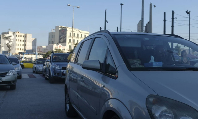 «Αλαλούμ» με τις άδειες κυκλοφορίας λόγω βλάβης στο Πληροφοριακό Σύστημα