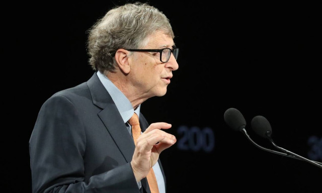 Κορονοϊός: Ο Μπιλ Γκέιτς προβλέπει πότε ο πλανήτης θα επιστρέψει στην κανονικότητα