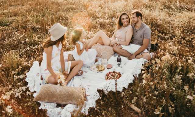 Τα οφέλη πολλά όταν τρώει όλη η οικογένεια μαζί