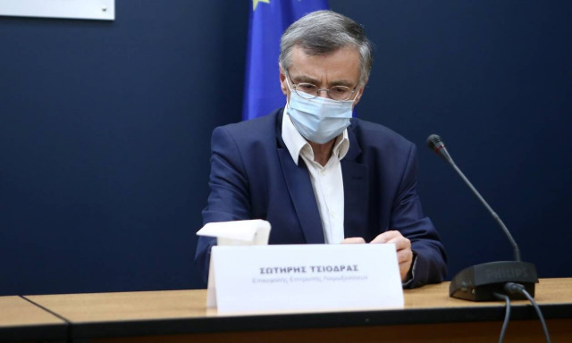 Πελώνη για Τσιόδρα: Θα κρίνει ο ίδιος πότε θα παρεμβαίνει 