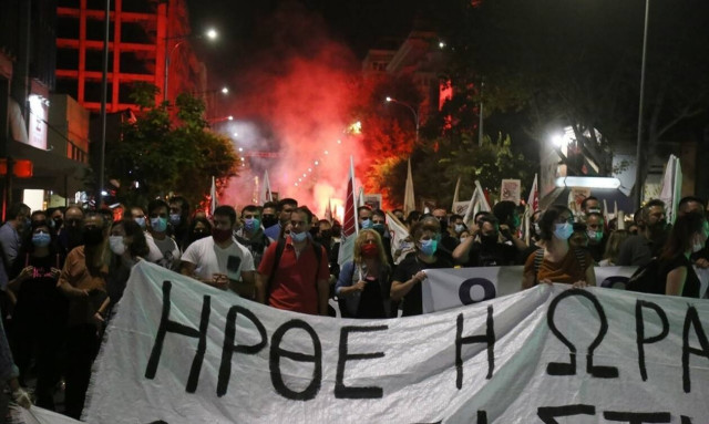 Θεσσαλονίκη: Συγκέντρωση εργαζομένων και φοιτητών για τη δίκη της Χρυσής Αυγής