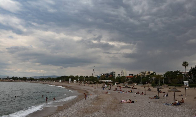 Καιρός σήμερα: Πάνω από τους 30 βαθμούς η θερμοκρασία - Καταιγίδες σε αρκετές περιοχές