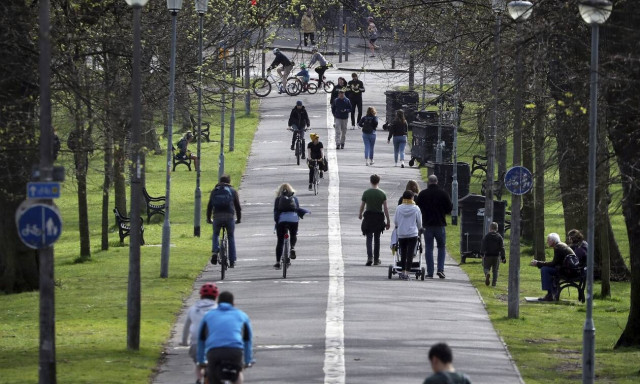 Κορονοϊός Σκωτία: Κλείνουν για 16 ημέρες παμπ και καφετέριες
