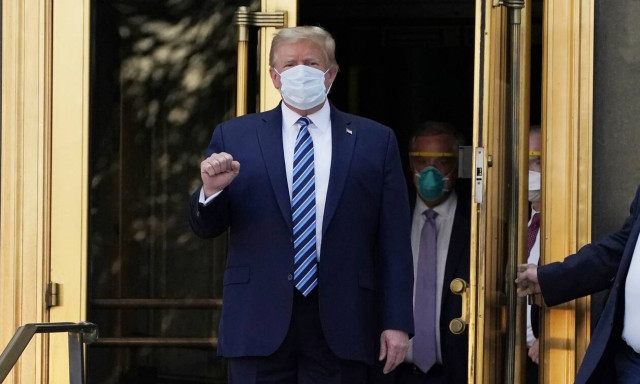 Τραμπ κατά Μπάιντεν: Είναι θεόμουρλος με πολύ χαμηλό IQ