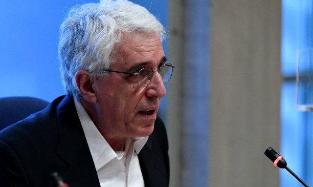 Μπάχαλο στο ΣΥΡΙΖΑ: Τα «μαζεύει» τώρα ο Παρασκευόπουλος - Τελικά... διαφωνεί με Κοντονή