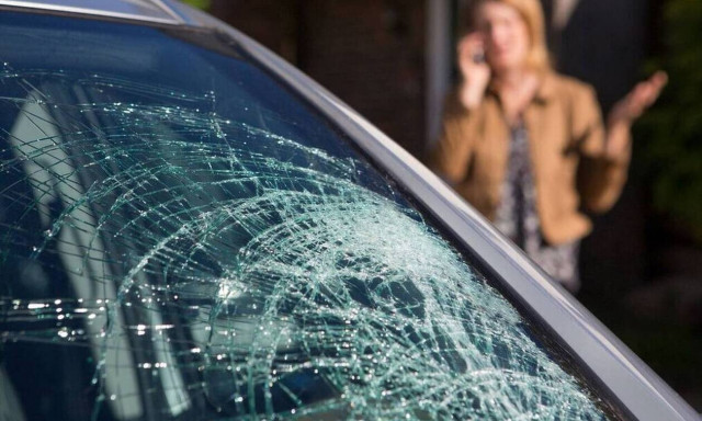 Κοριτσάκι 1 έτους ξεψύχησε μέσα στο αμάξι - Σοκάρει η συμπεριφορά του πατέρα