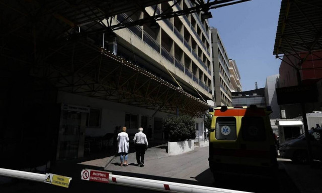 Συναγερμός στον «Ευαγγελισμό»: Το έσκασε 16χρονος με κορονοϊό