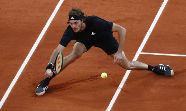 Τσιτσιπάς: Πρωταγωνιστής στο εντυπωσιακό πρωτοσέλιδο της L’Equipe