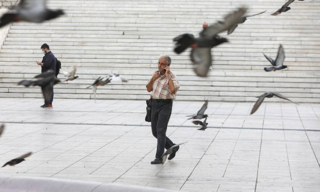 Κορονοϊός - Πέτσας: Στο «τραπέζι» η διεύρυνση ωραρίου στην εστίαση - Τι είπε για νέα μέτρα