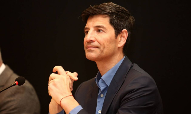 Άγρια κόντρα Σάκη Ρουβά - Παύλου Πολάκη: Γιατί του έστειλε εξώδικο ο τραγουδιστής